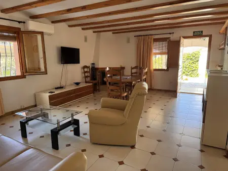 Villa spacieuse avec piscine privée et Wi-Fi à Oliva - Photo 3