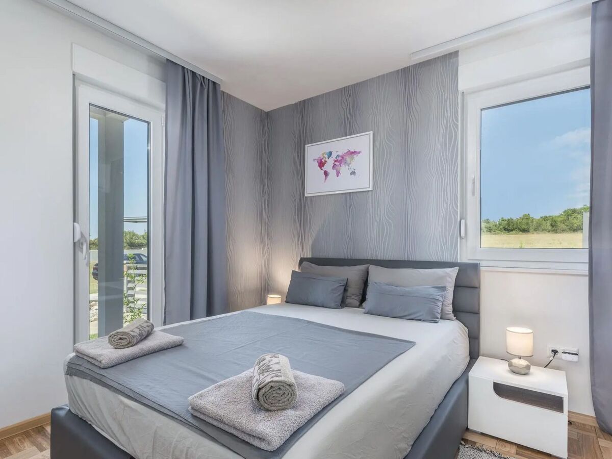 Maison Ljiljana avec piscine privée à Galižana - Photo 6