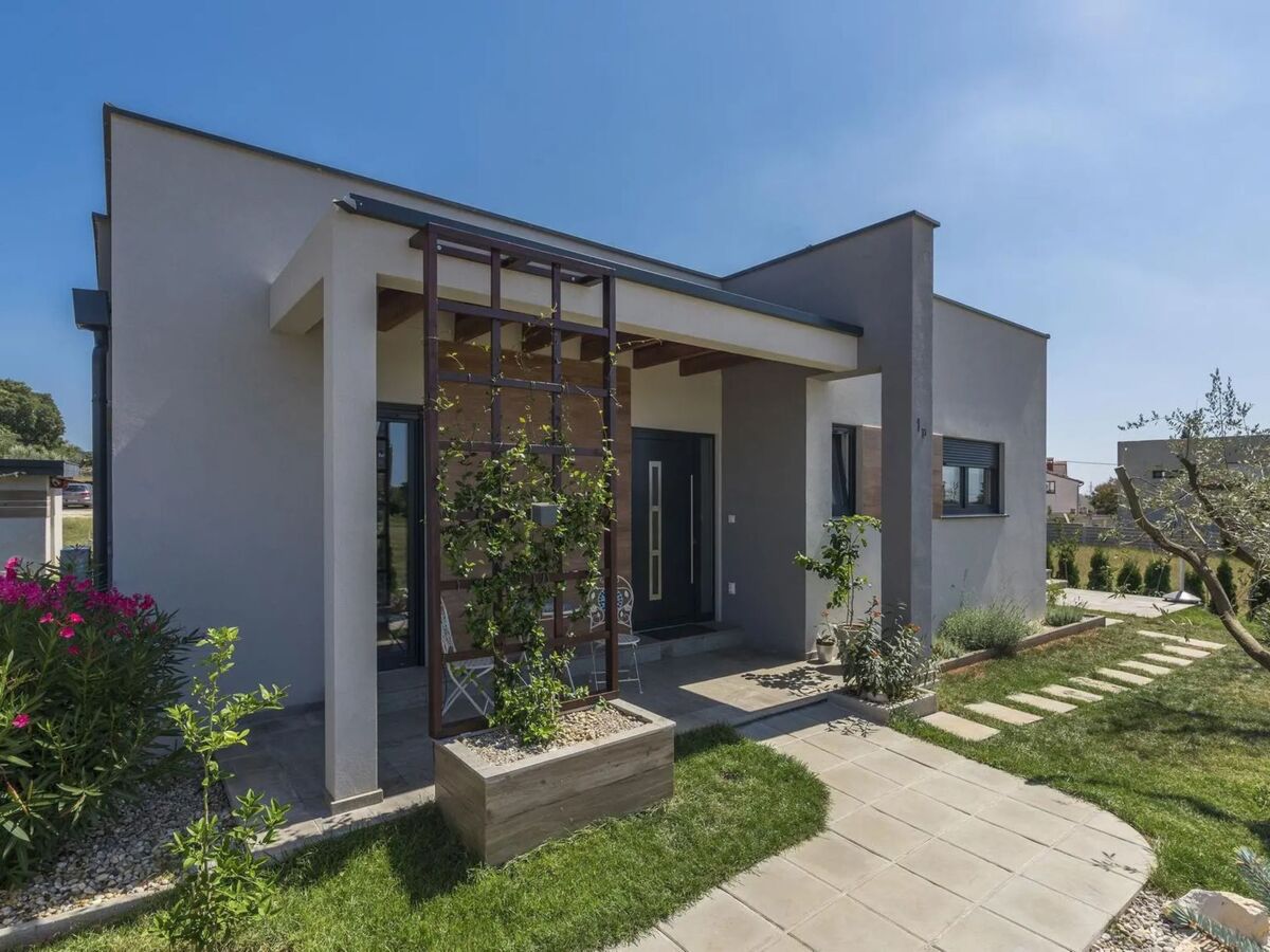 Maison Ljiljana avec piscine privée à Galižana - Photo 12