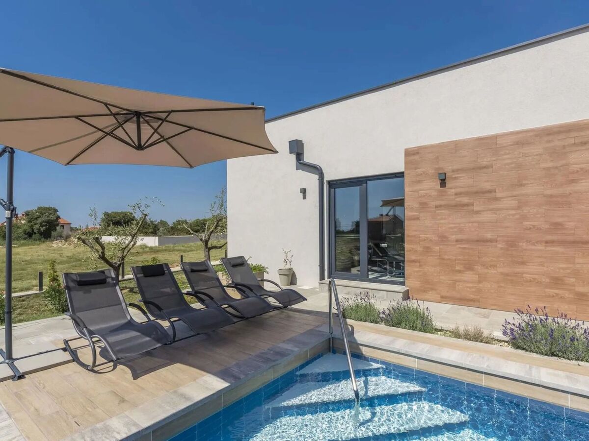 Maison Ljiljana avec piscine privée à Galižana - Photo 15