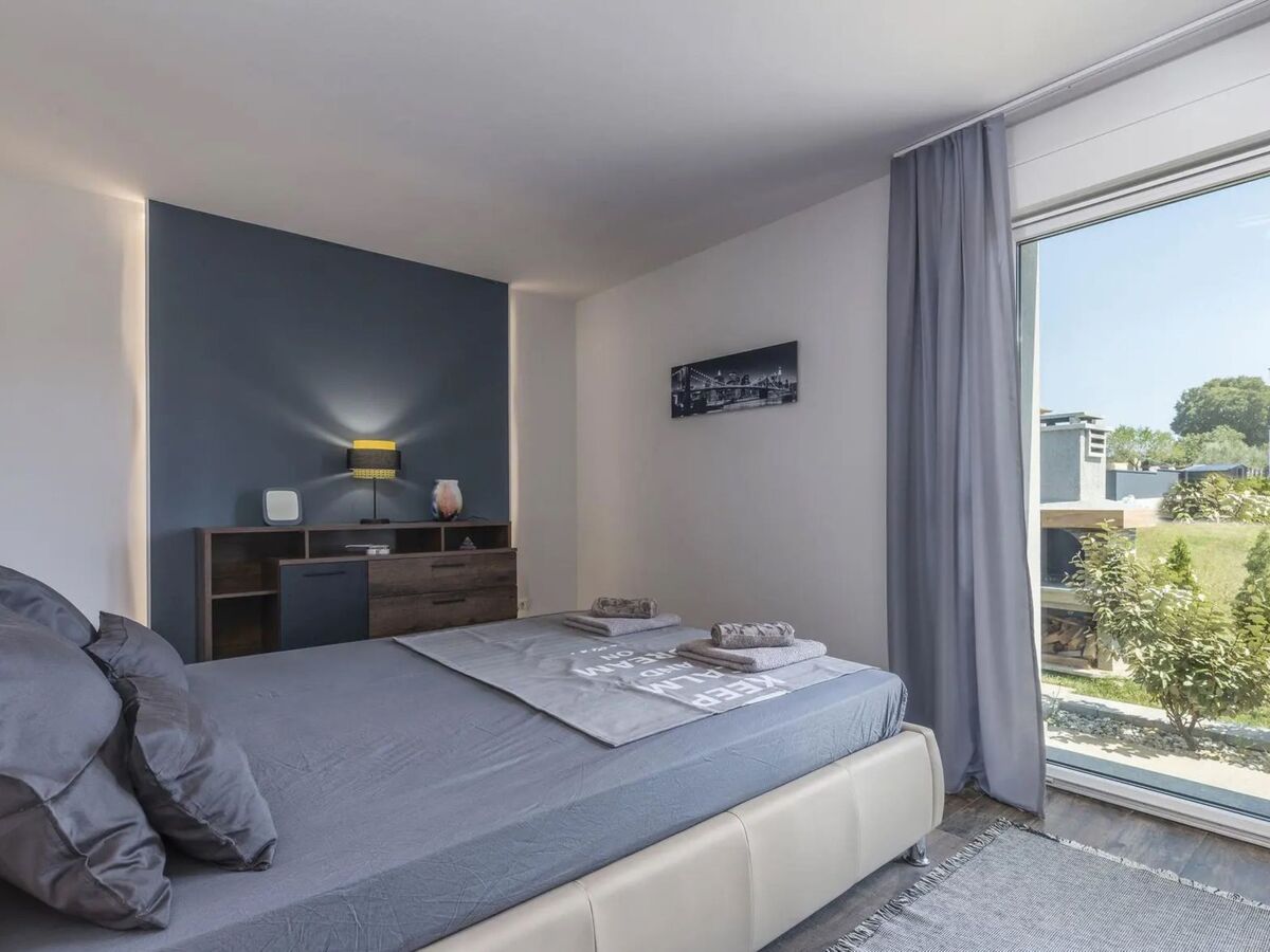 Maison Ljiljana avec piscine privée à Galižana - Photo 16