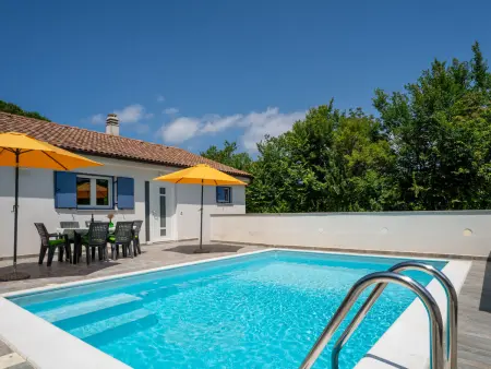 Maison Fanuko avec piscine privée à Malinska : photo 13