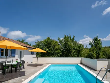 Maison Fanuko avec piscine privée à Malinska : photo 15