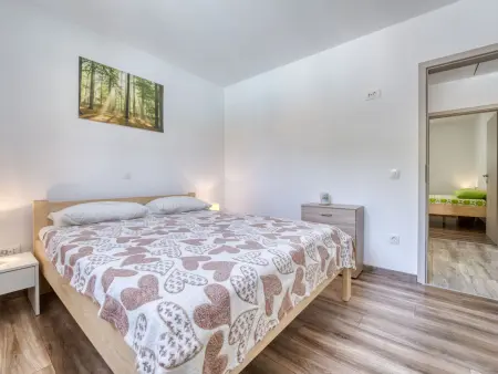 Maison Fanuko avec piscine privée à Malinska : photo 20