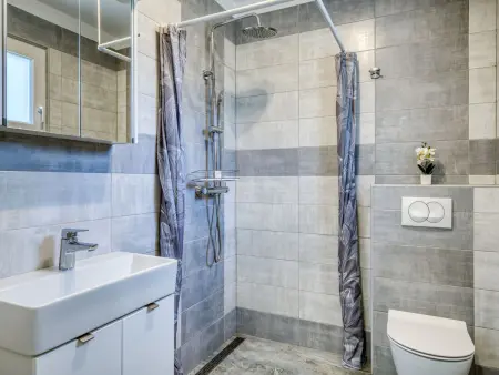 Maison Fanuko avec piscine privée à Malinska : photo 27