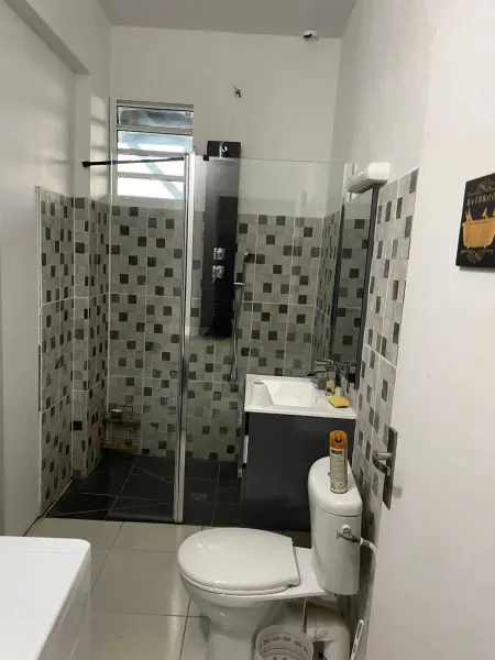 Appartement moderne à Petit-Bourg, 70 m², piscine privée - Photo 10