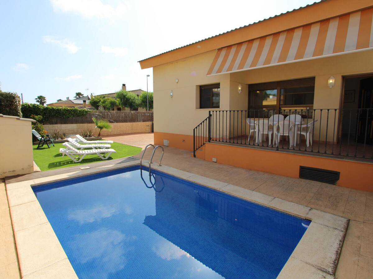 Maison 6 pers. avec piscine privée près de la mer à Riumar - Photo 1