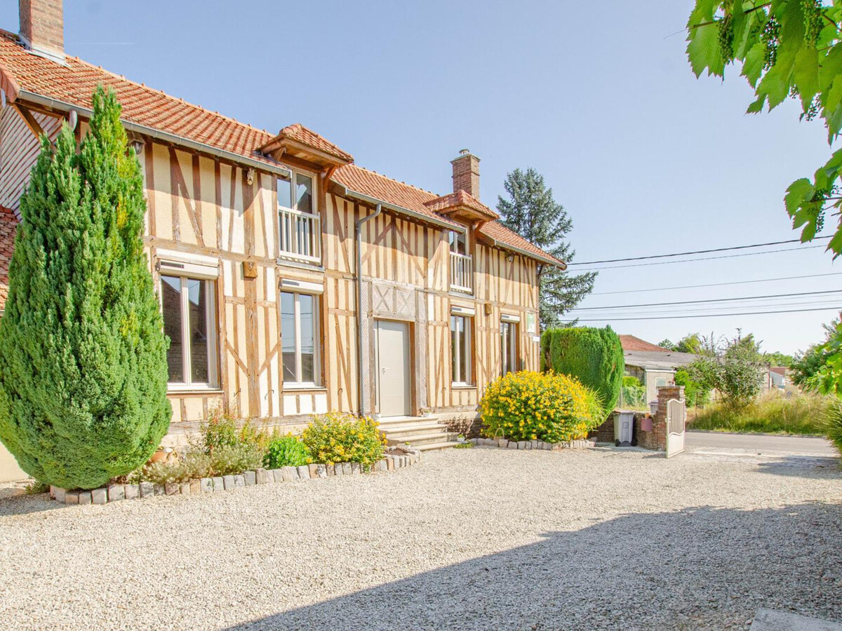 Gîte 5 pers. forêt d'Othe, terrain de jeux et terrasse - Photo 1