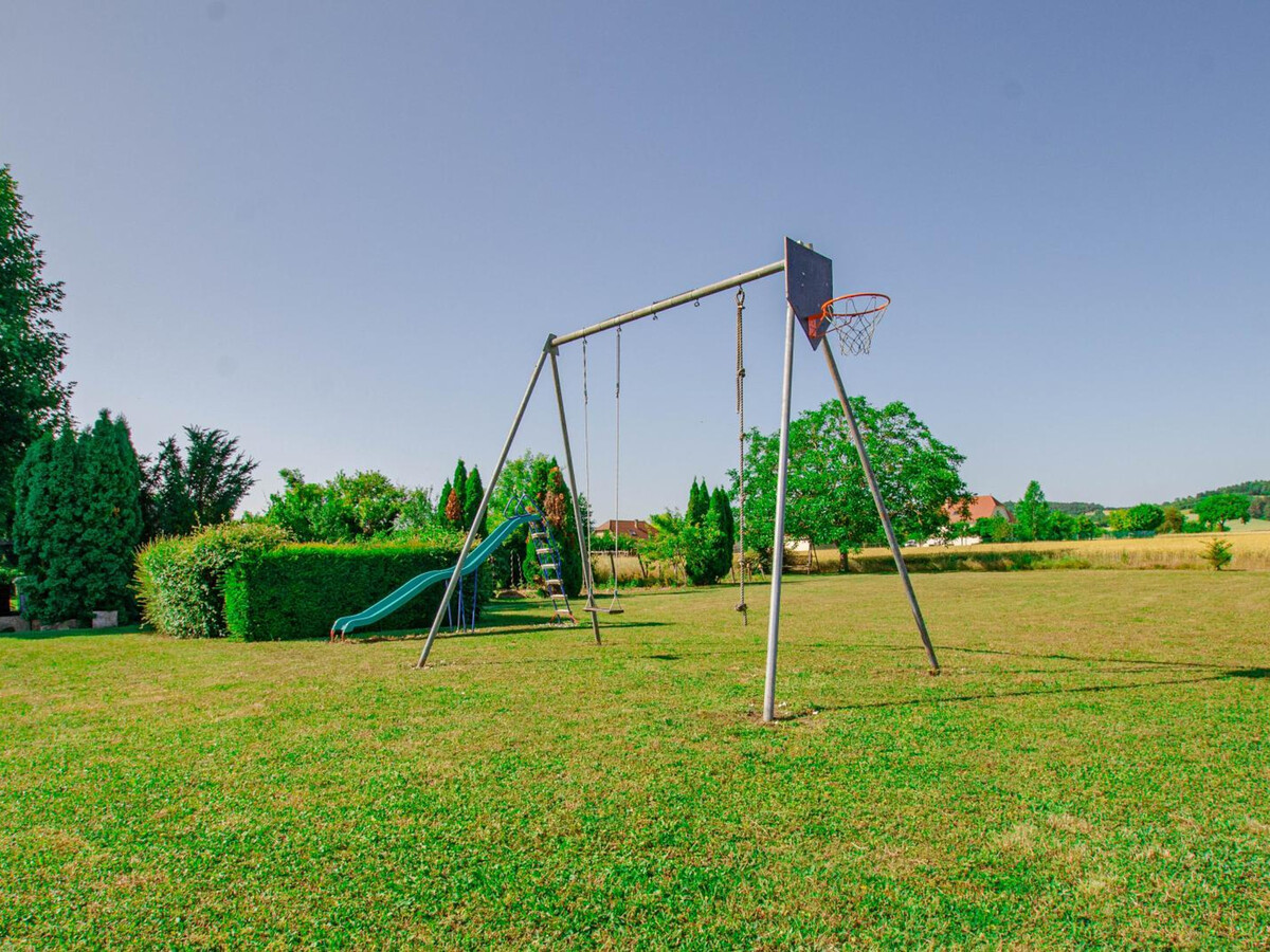 Gîte 5 pers. forêt d'Othe, terrain de jeux et terrasse - Photo 3