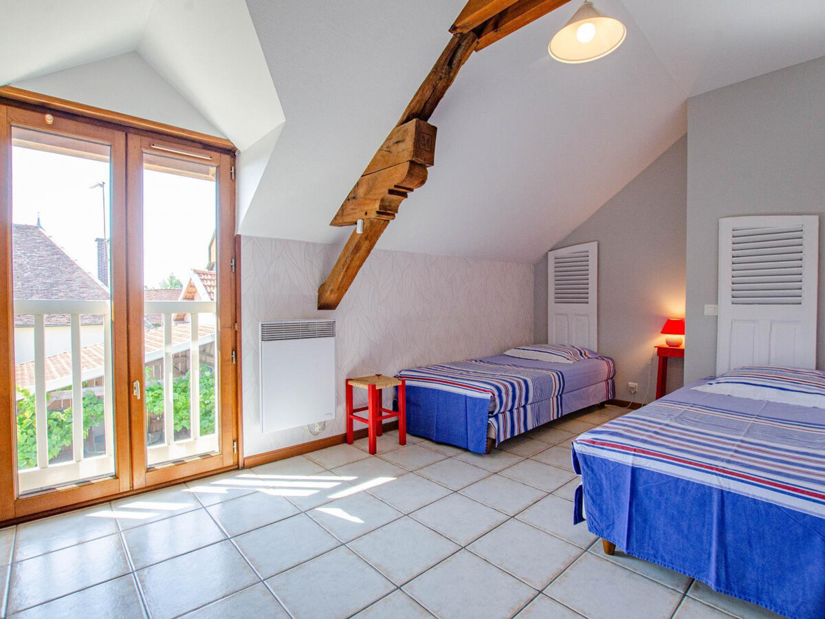 Gîte 5 pers. forêt d'Othe, terrain de jeux et terrasse - Photo 13