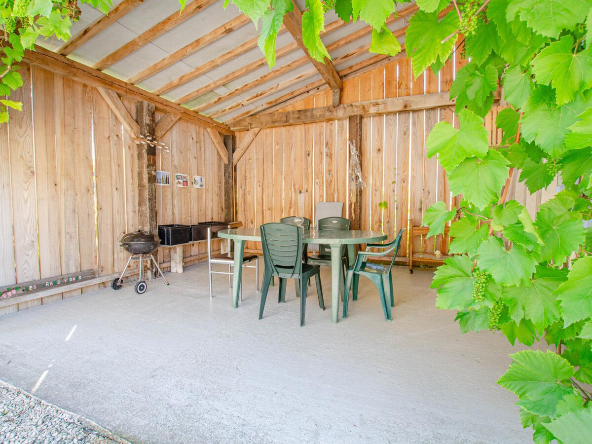 Gîte 5 pers. forêt d'Othe, terrain de jeux et terrasse - Photo 18