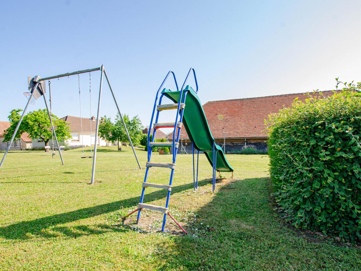 Gîte 5 pers. forêt d'Othe, terrain de jeux et terrasse - Photo 21