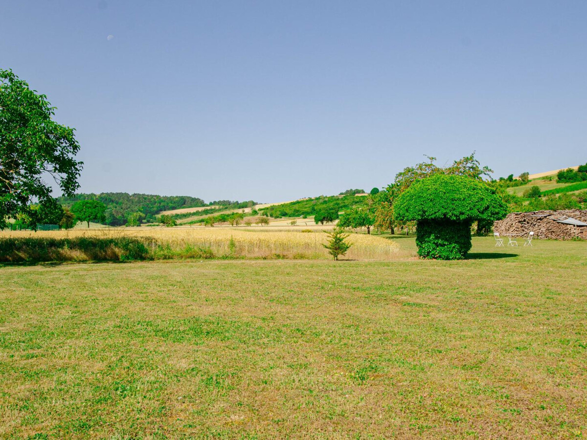 Gîte 5 pers. forêt d'Othe, terrain de jeux et terrasse - Photo 24