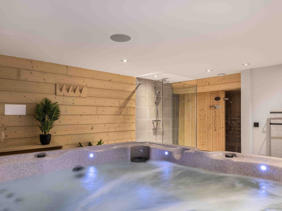 Chalet Casse Noisette à Méribel : 4 ch, spa, jacuzzi - Photo 6
