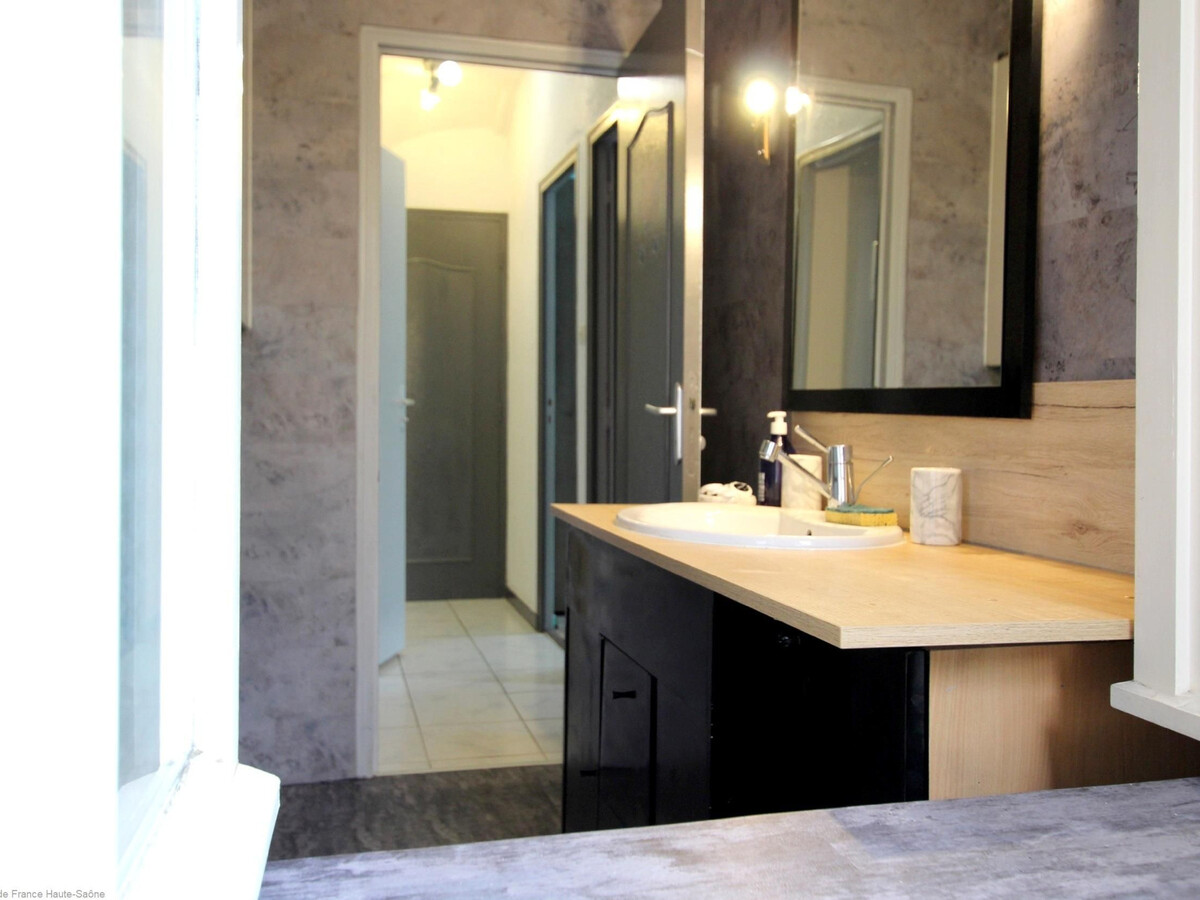 Appartement 3 chambres rénové à Luxeuil-les-Bains - Photo 5