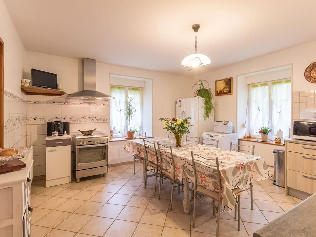 Gîte 11 pers. à Briaucourt : espace jeux et rivière - Photo 8