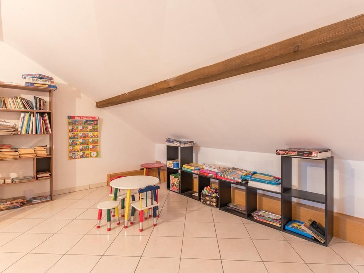 Gîte 11 pers. à Briaucourt : espace jeux et rivière - Photo 9
