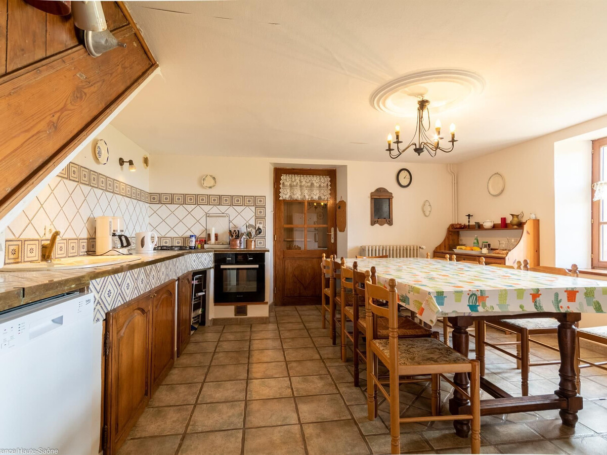 Gîte 11 personnes dans ancienne ferme rénovée aux Vosges - Photo 4