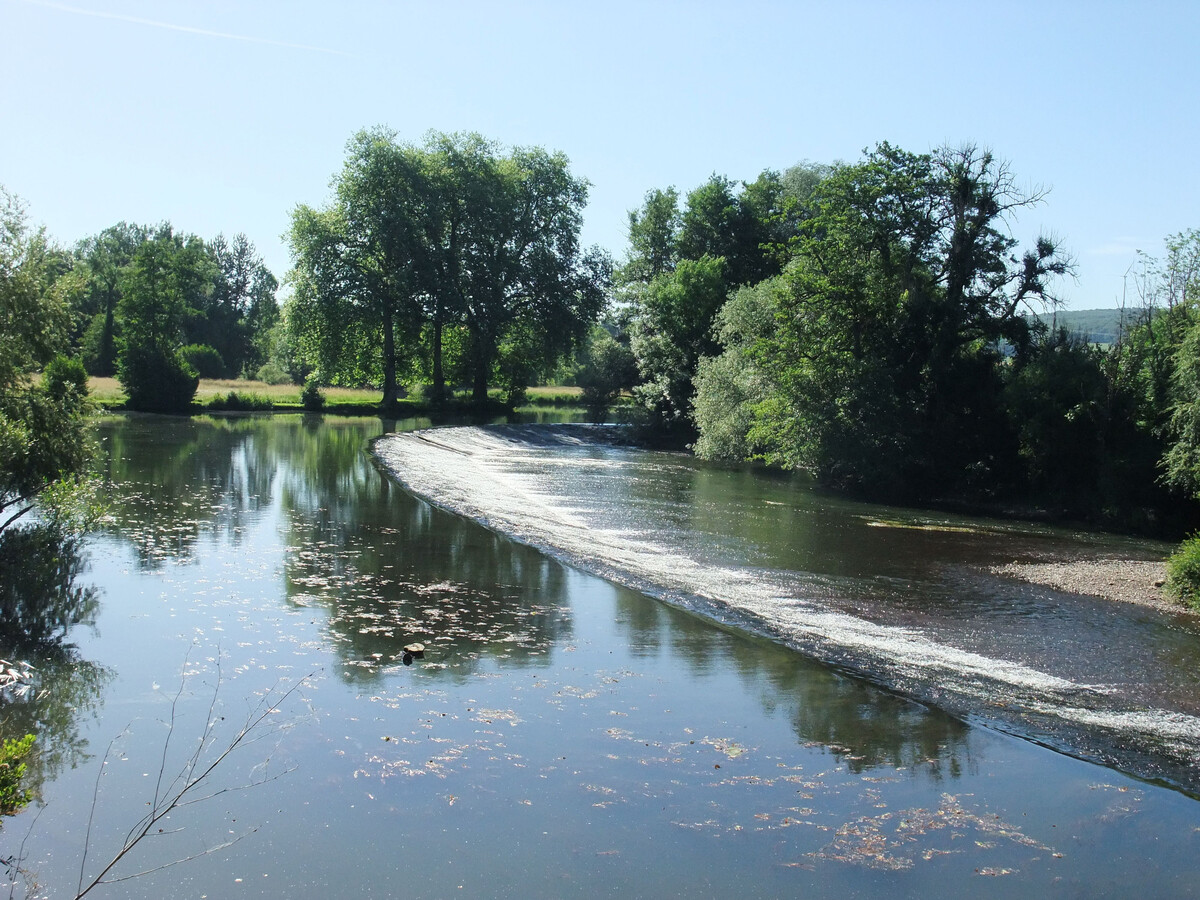 Gîte plain-pied avec vue rivière à Larians-et-Munans - Photo 4