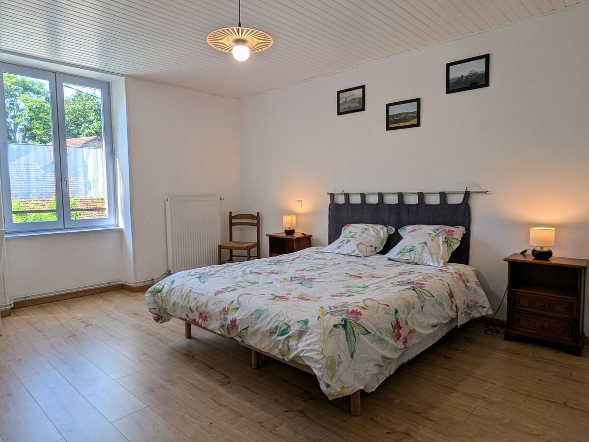 Gîte rénové 1823 avec jardin 800m² et 5 vélos près d'Équevilley - Photo 4