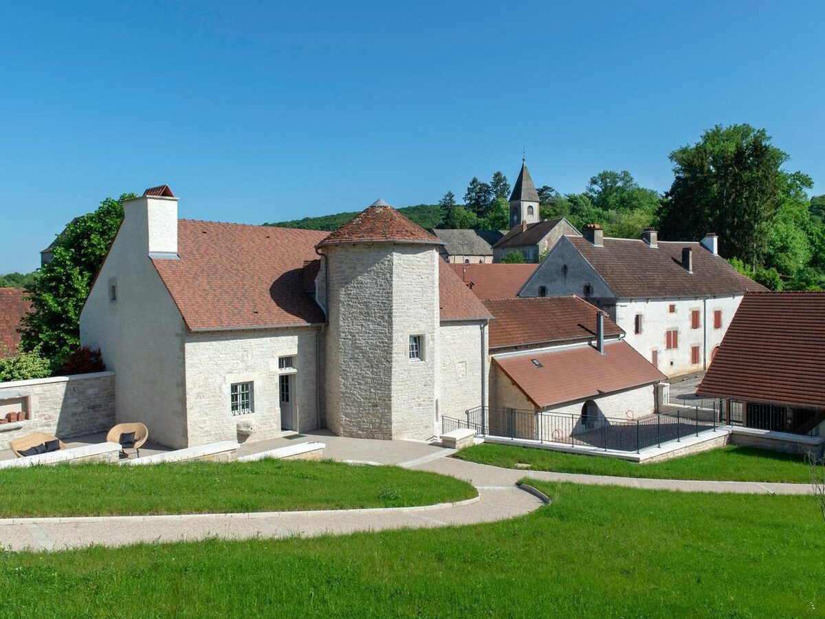 La Tour équestre, gîte 7 pers. avec cheminée à Fondremand - Photo 36