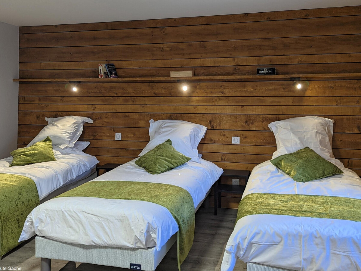 Gîte 14 pers. rénové : spa, piscine chauffée et jardin - Photo 14