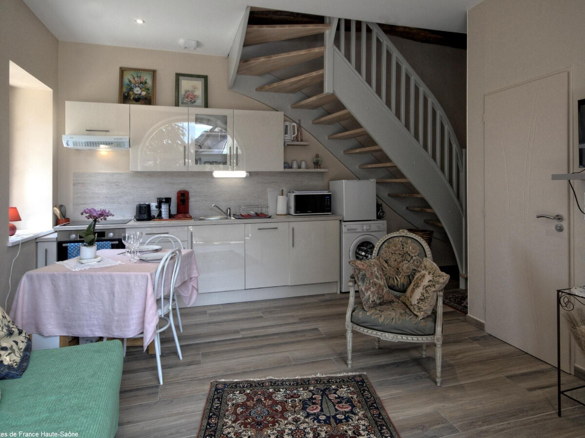 Gîte rénové dans un parc d'1 hectare à Montagney - Photo 3