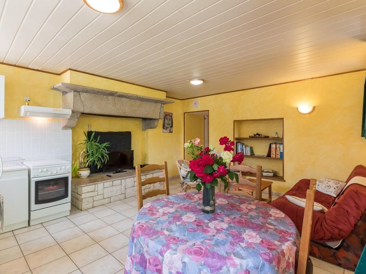Gîte plain-pied 2 pers. à Confracourt, cour privée - Photo 2