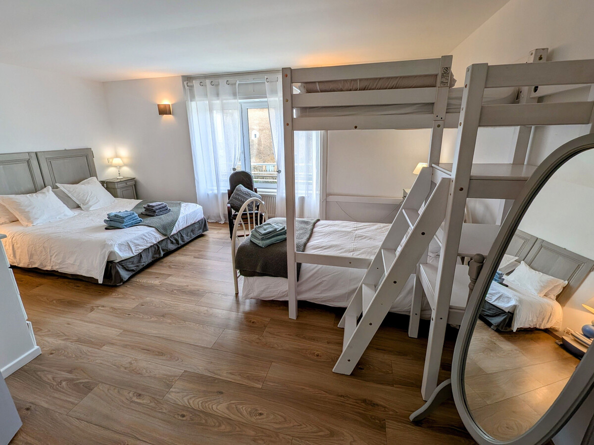 Gîte XVIIIe siècle rénové, 6 pers., jardin clos à Semmadon - Photo 3