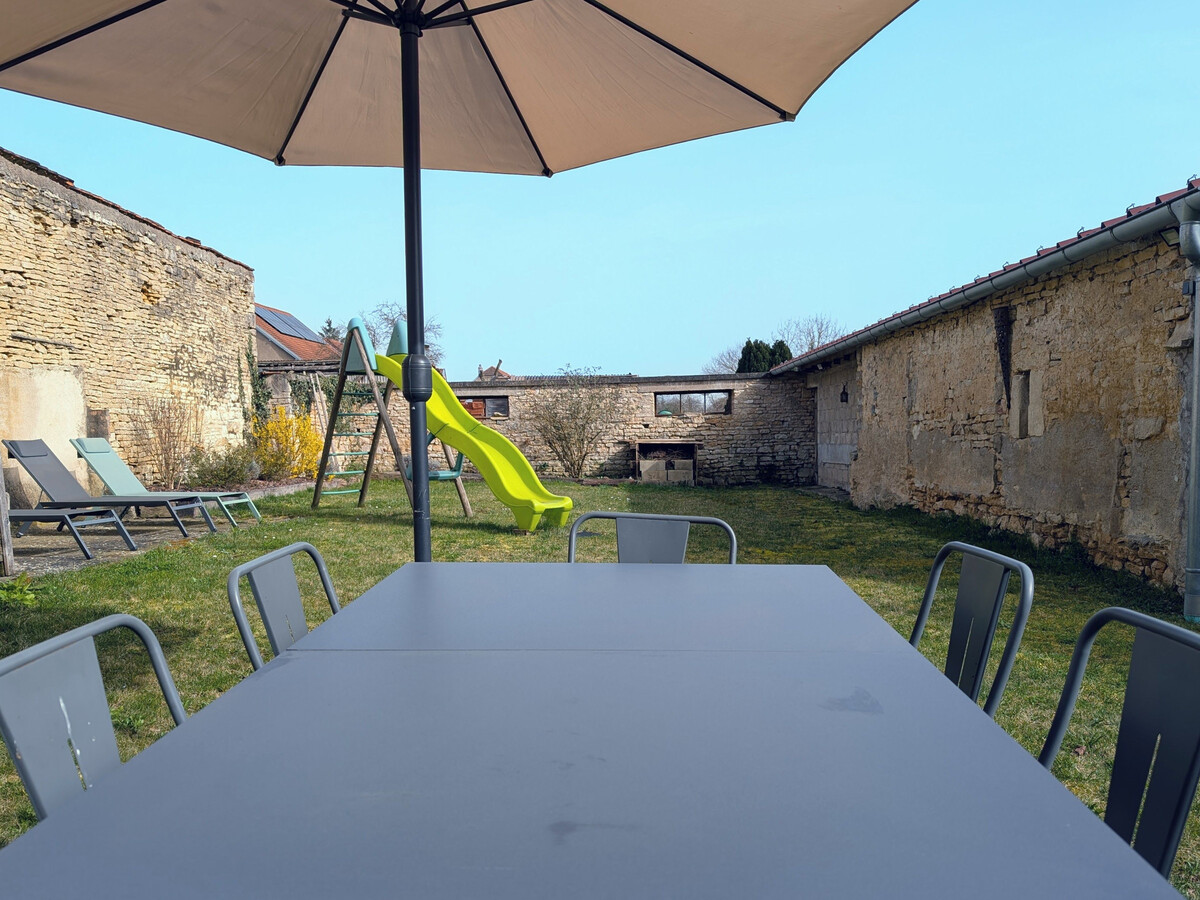 Gîte XVIIIe siècle rénové, 6 pers., jardin clos à Semmadon - Photo 5