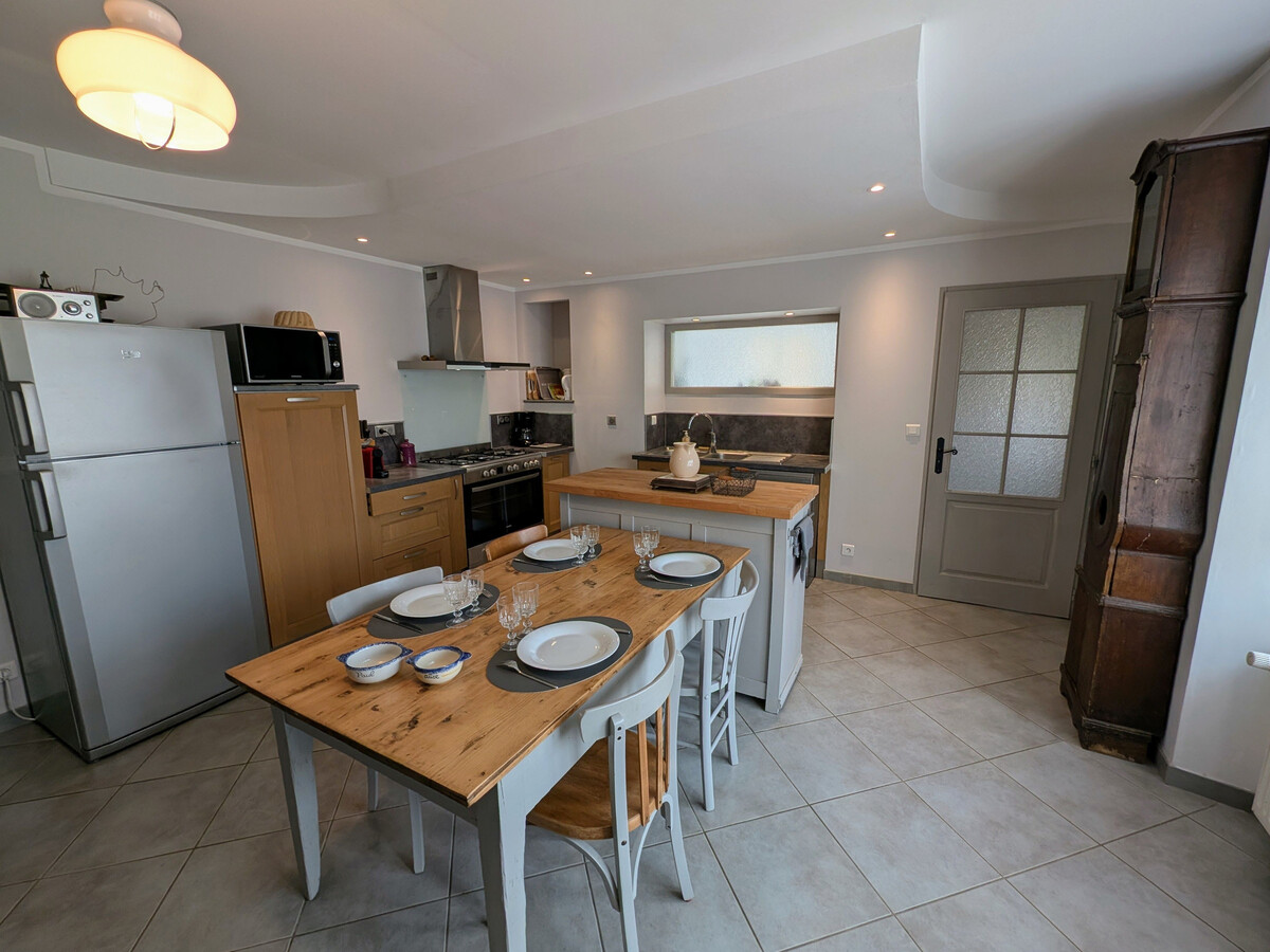 Gîte XVIIIe siècle rénové, 6 pers., jardin clos à Semmadon - Photo 8