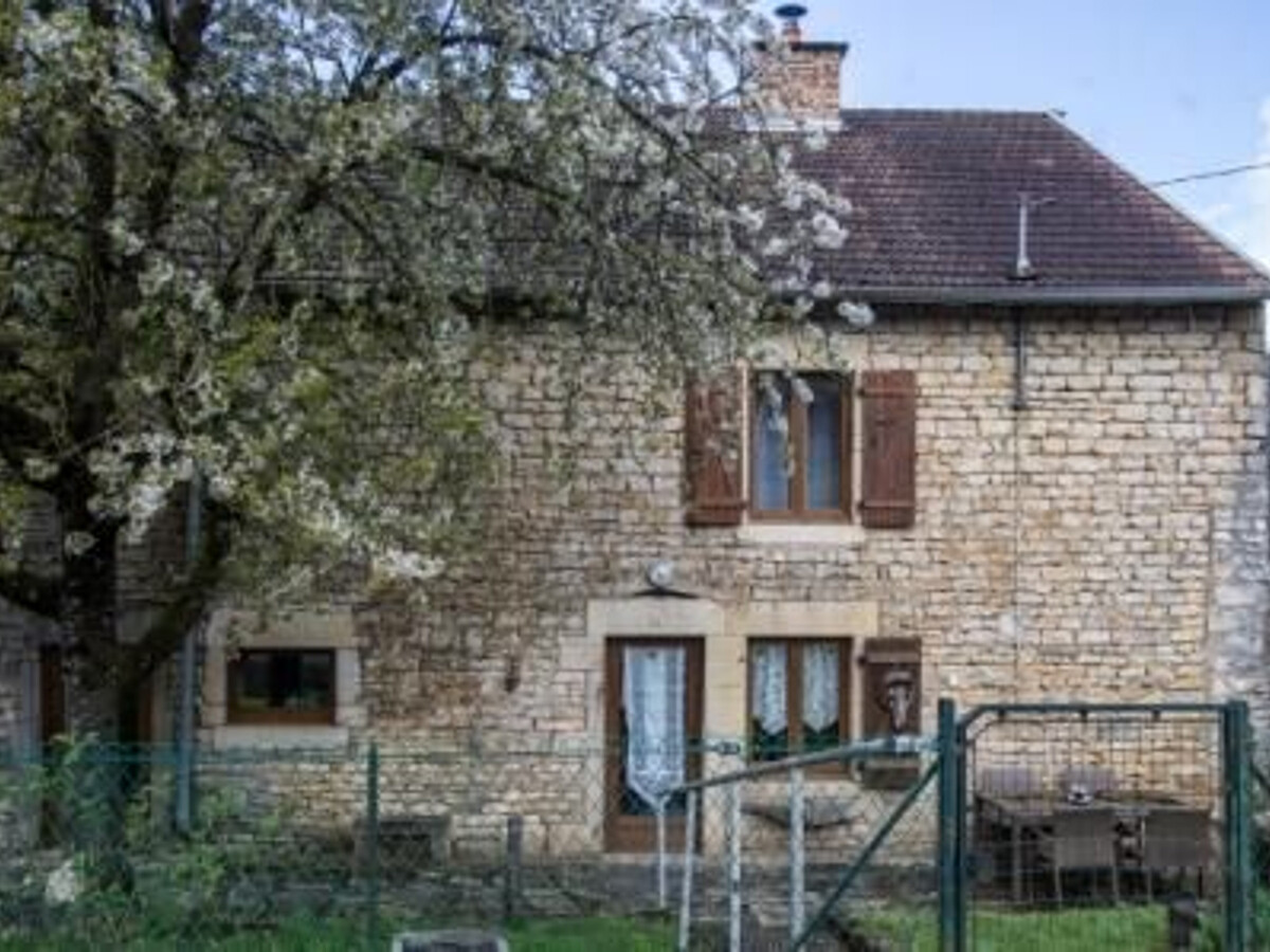 Gîte pierre rénovée avec piscine à Brotte-lès-Ray - Photo 2