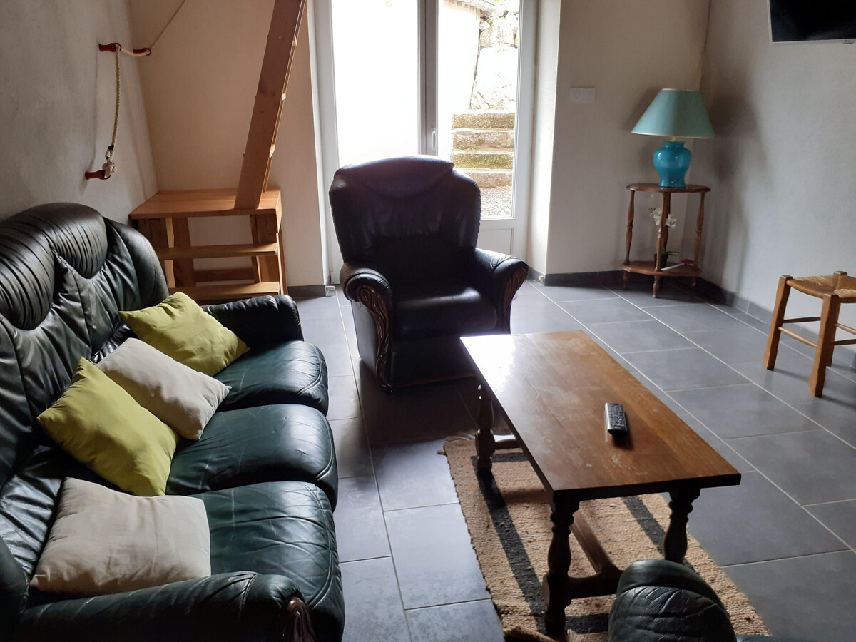 Gîte Chez Didion, ancienne ferme rénovée 6 pers. Saint-Bresson - Photo 6