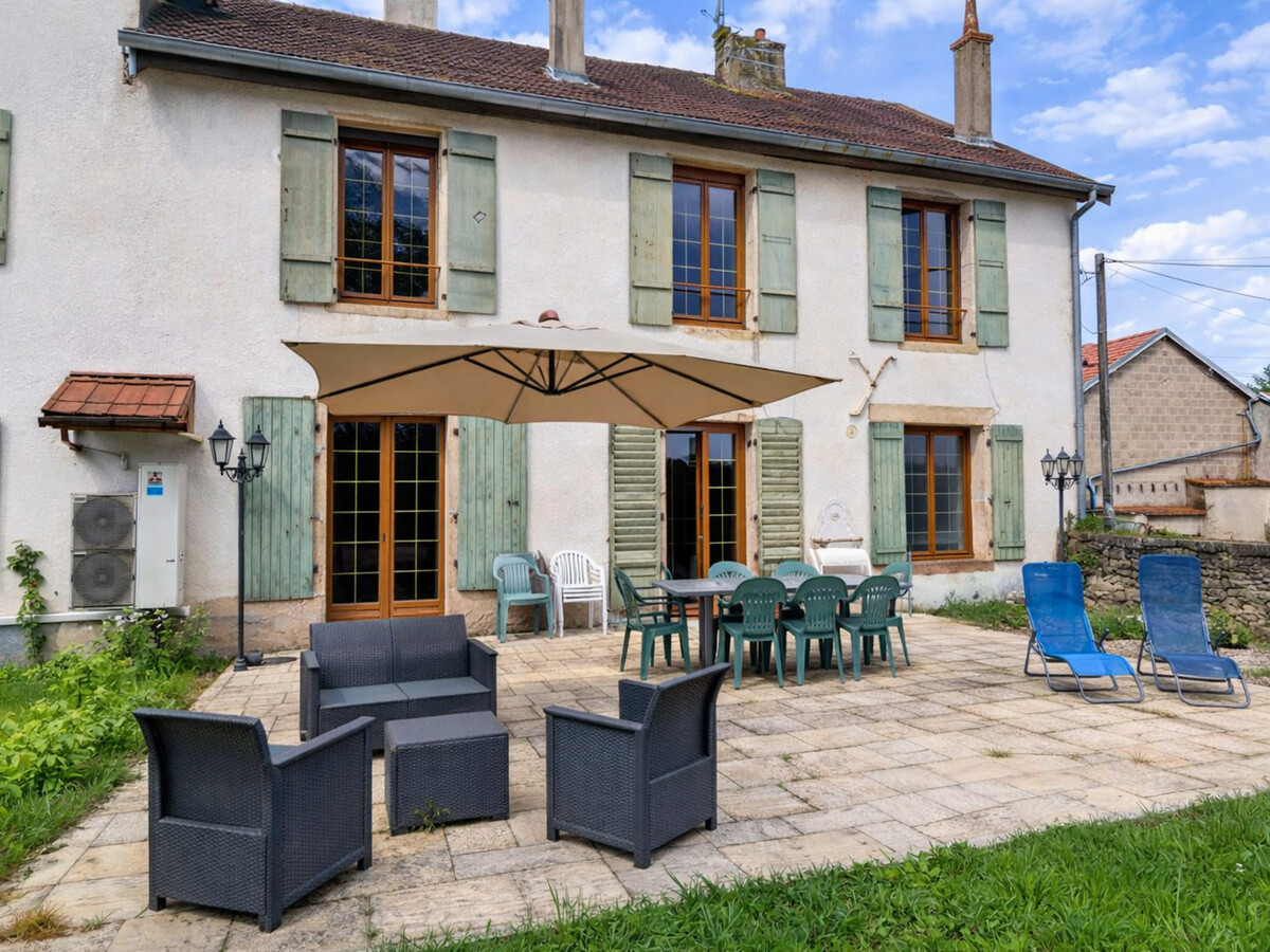 Gîte 9 personnes en bord de Saône avec piscine - Photo 1