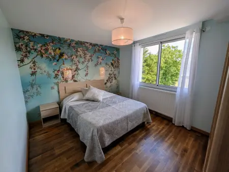 Maison rénovée au bord de la Saône avec terrasse et jardin - Photo 3