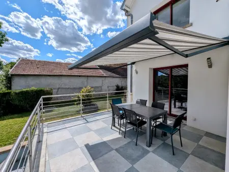 Maison rénovée au bord de la Saône avec terrasse et jardin - Photo 21