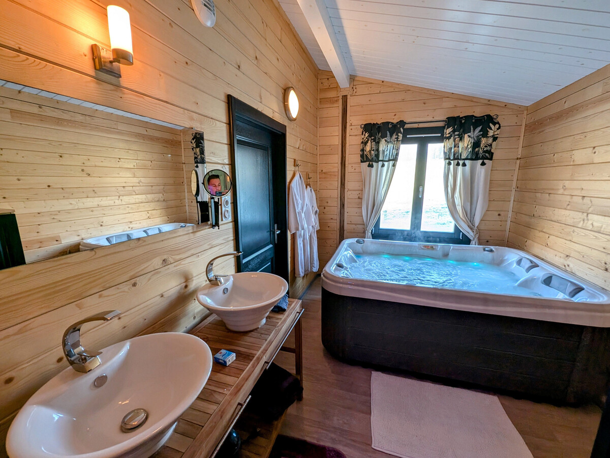 Gîte Cœur de Marie : spa et sauna aux 1000 Étangs - Photo 1