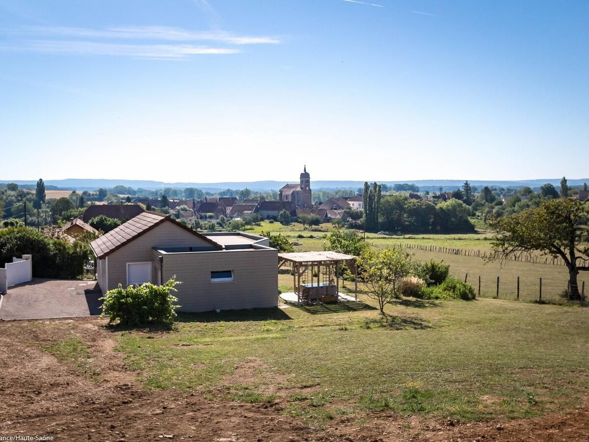 Gîte bois avec piscine chauffée à Vy-le-Ferroux - Photo 1