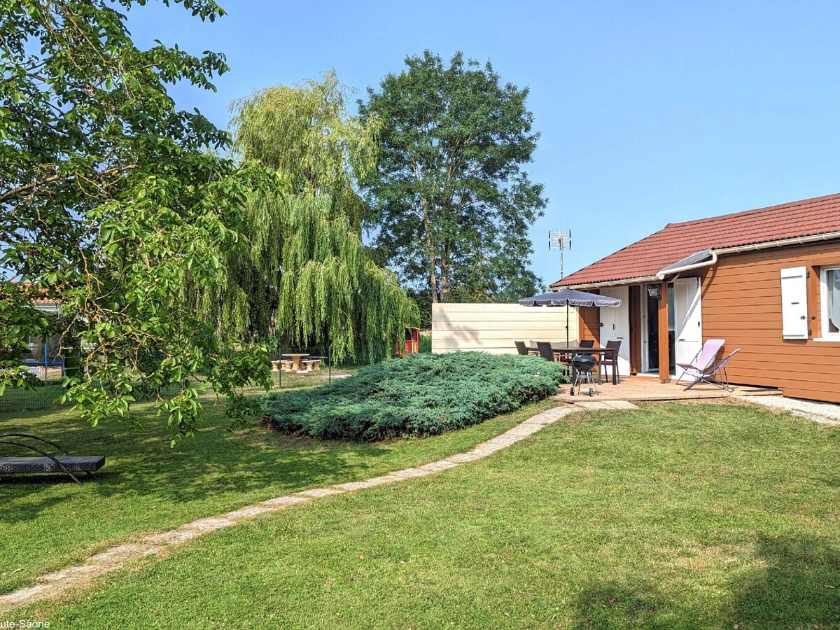 Chalet 42m² Pesmes, terrasse privée et parking fermé - Photo 1