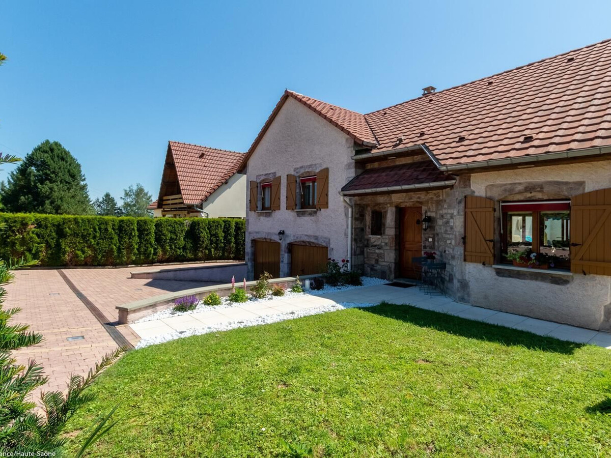 Le Saussis : gîte 4 chambres, piscine chauffée et jacuzzi - Photo 35