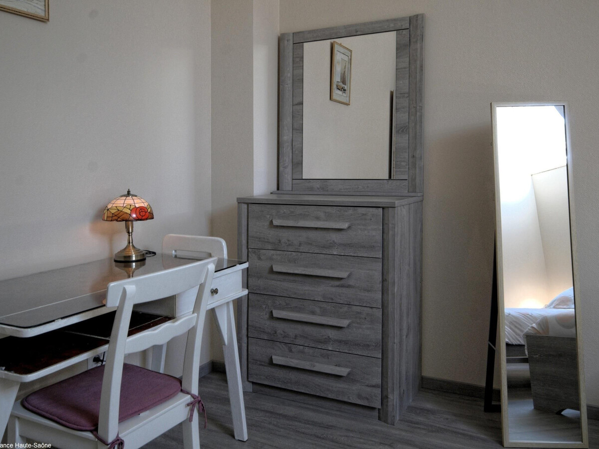 Gîte rénové 4 pers. au parc du Château de Montagney - Photo 5