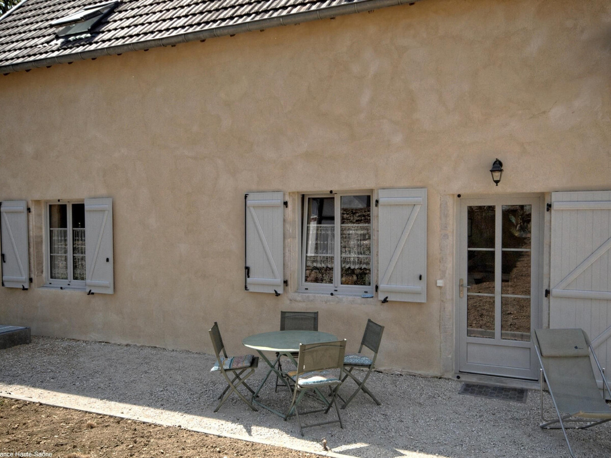 Gîte rénové 4 pers. au parc du Château de Montagney - Photo 25