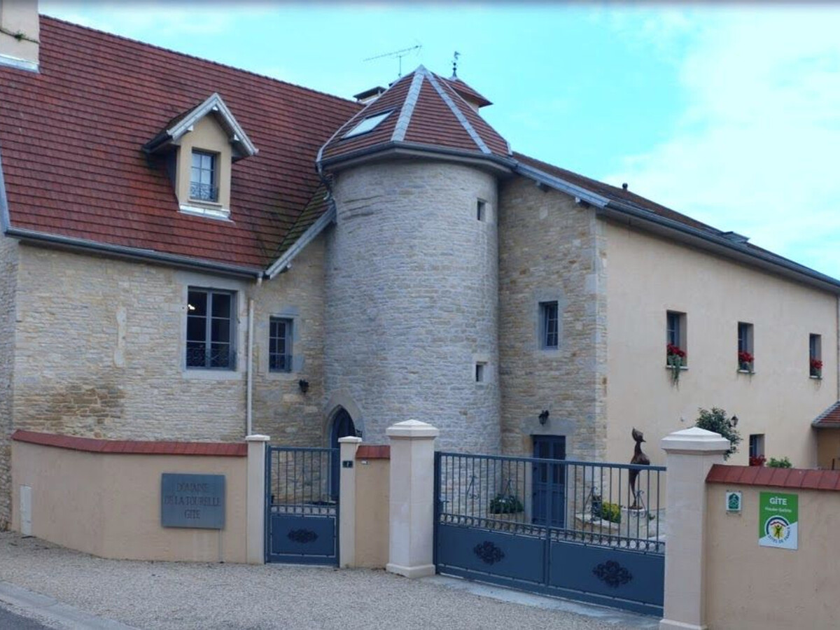 Magney, gîte 12ème siècle avec spa et piscine couverte - Photo 1
