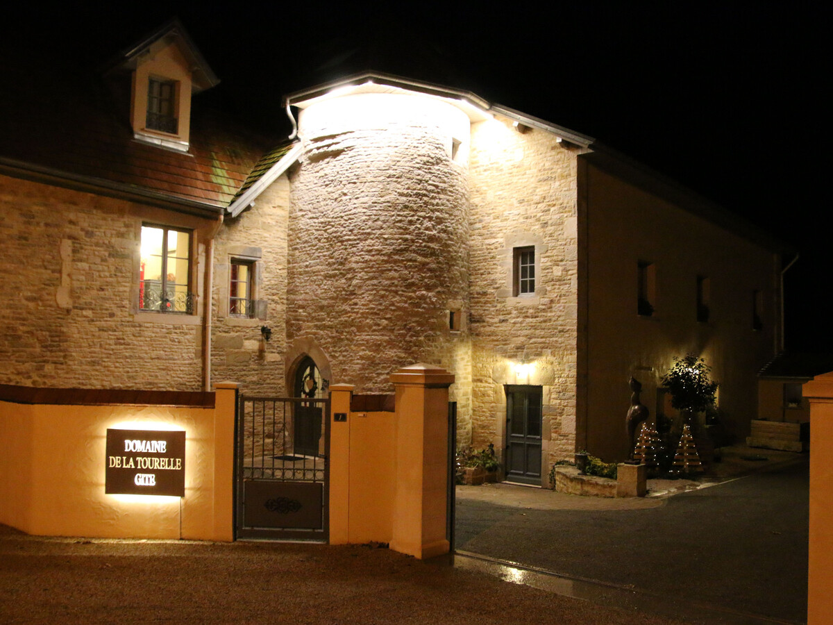Magney, gîte 12ème siècle avec spa et piscine couverte - Photo 32