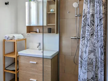 Gîte rénové 6 personnes avec jardin à Héricourt : photo 9