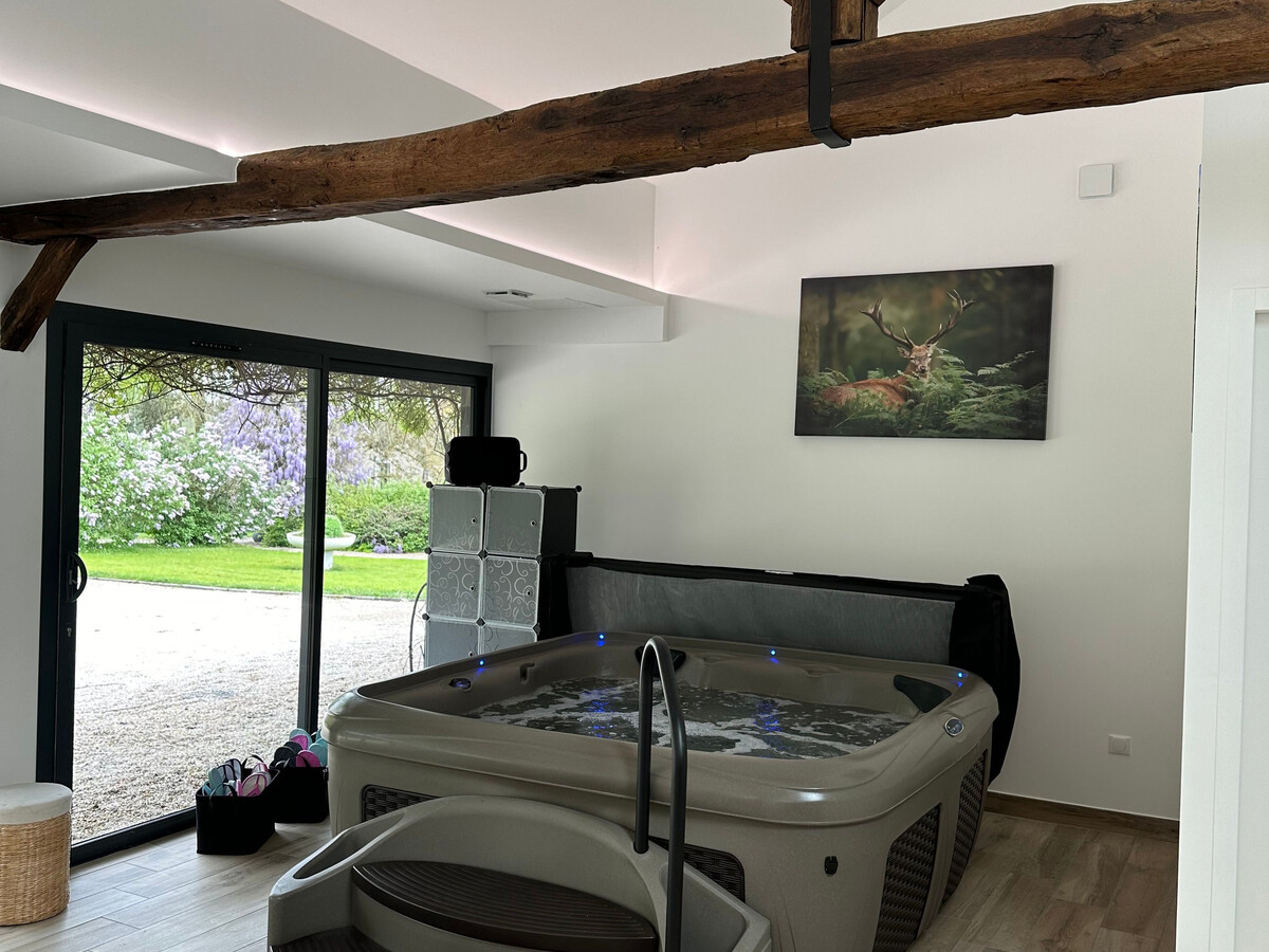 Gîte 21 personnes avec spa, piscine et parc aux daims - Photo 9