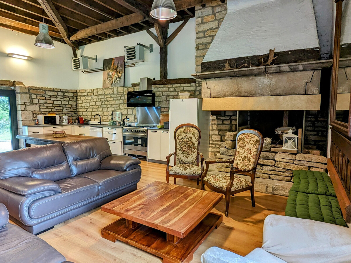 Gîte 21 personnes avec spa, piscine et parc aux daims - Photo 17