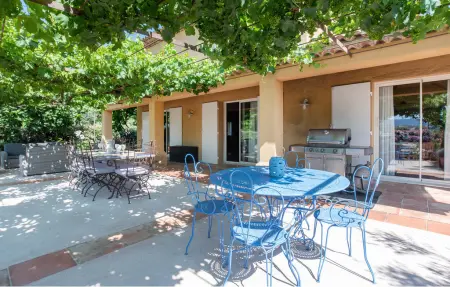 Maison 8 personnes avec piscine privée à Grimaud : photo 2