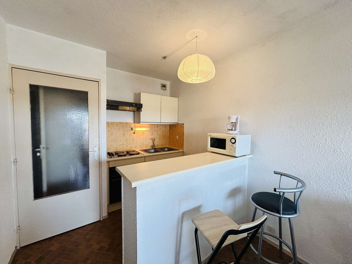 Studio cabine 4 pers. Cap d'Agde, parking et vue port - Photo 5