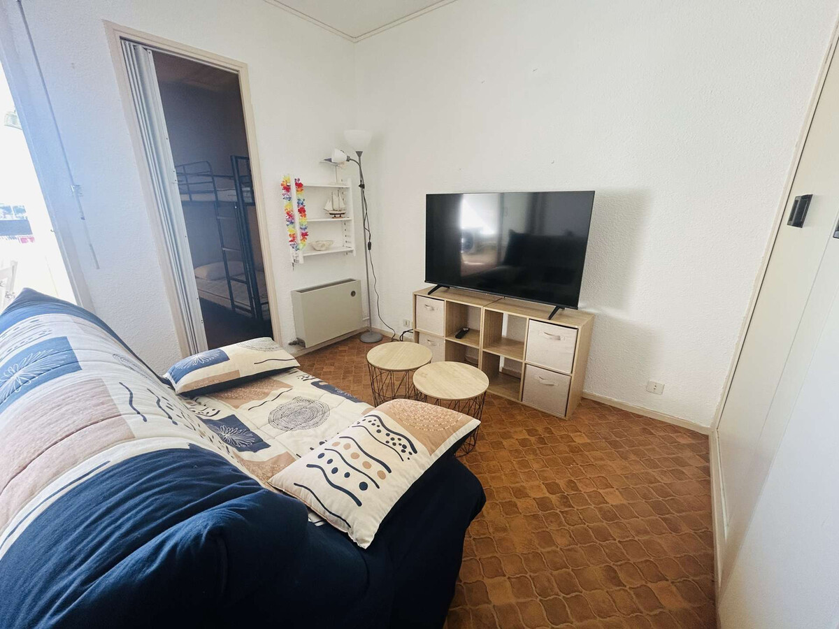 Studio cabine 4 pers. Cap d'Agde, parking et vue port - Photo 9